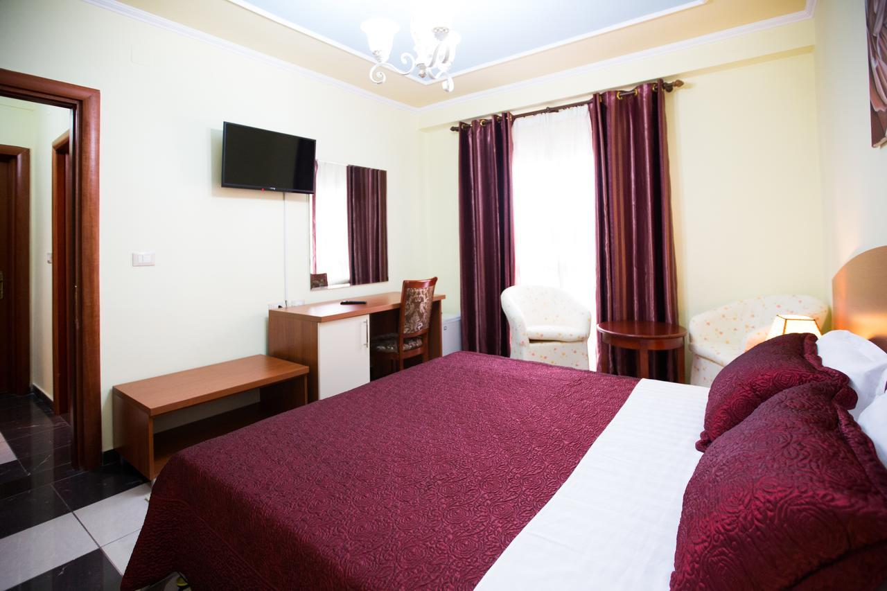 Orchidea Hotel Tirana Kültér fotó