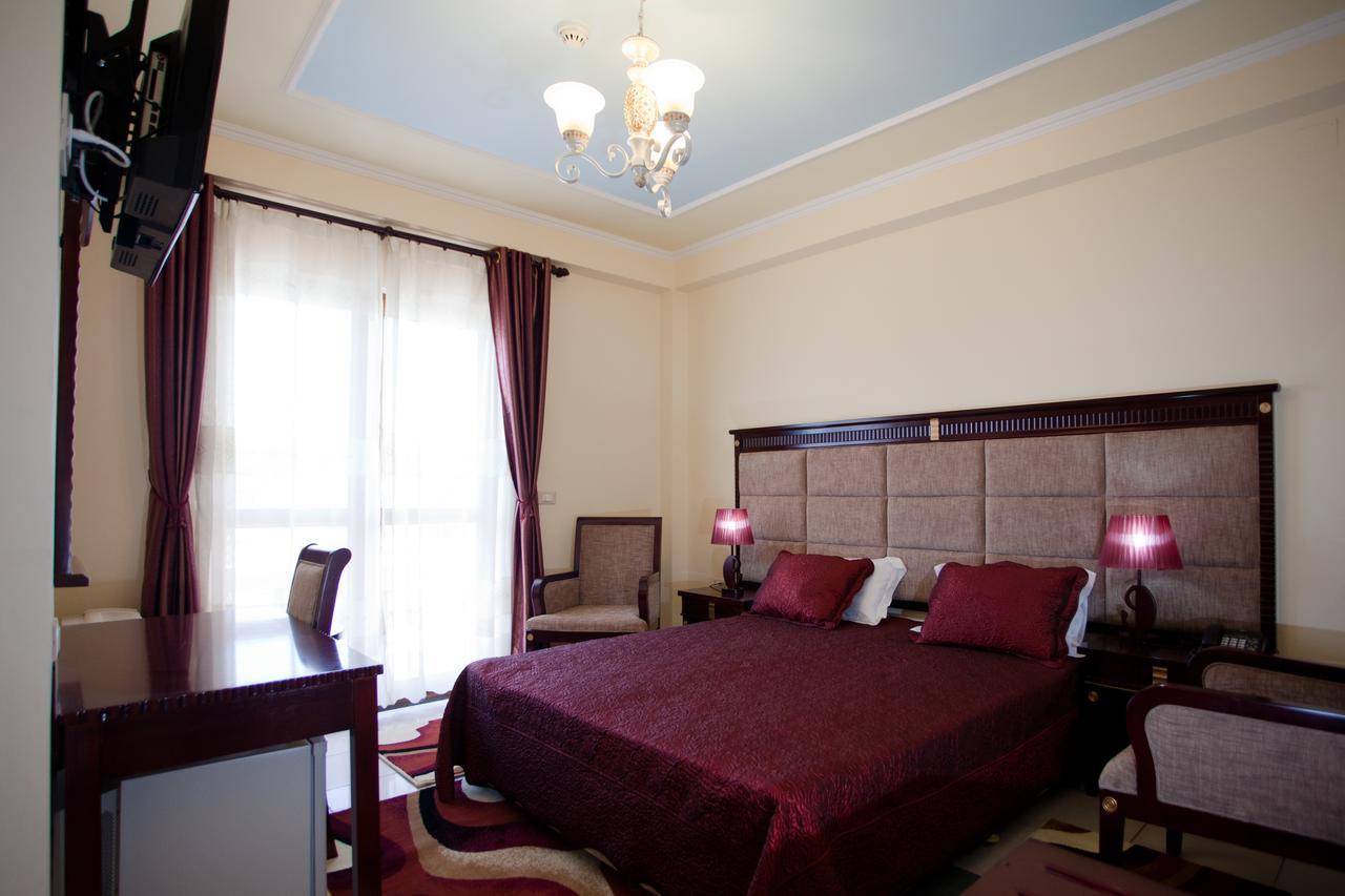 Orchidea Hotel Tirana Kültér fotó