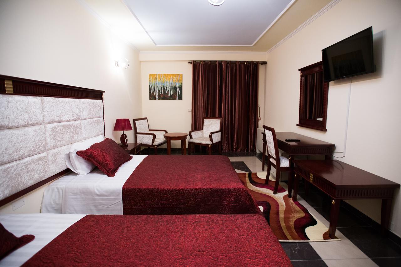 Orchidea Hotel Tirana Kültér fotó